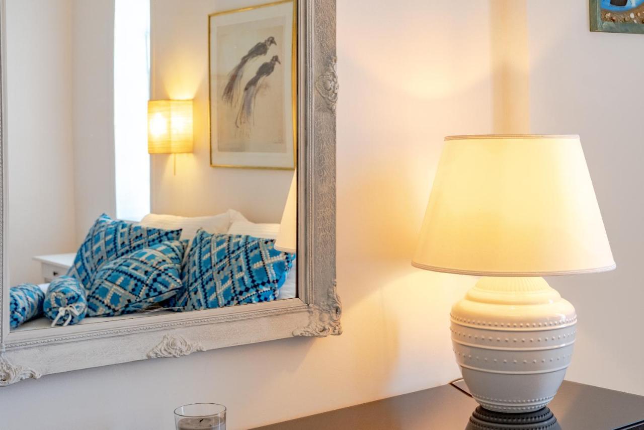 Yoga Euphoria Seaside Apartment Артемида Екстериор снимка