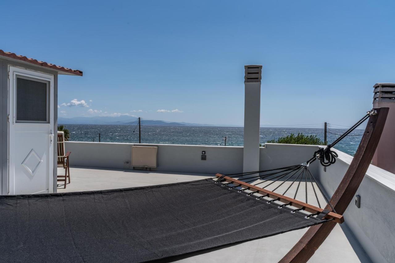 Yoga Euphoria Seaside Apartment Артемида Екстериор снимка
